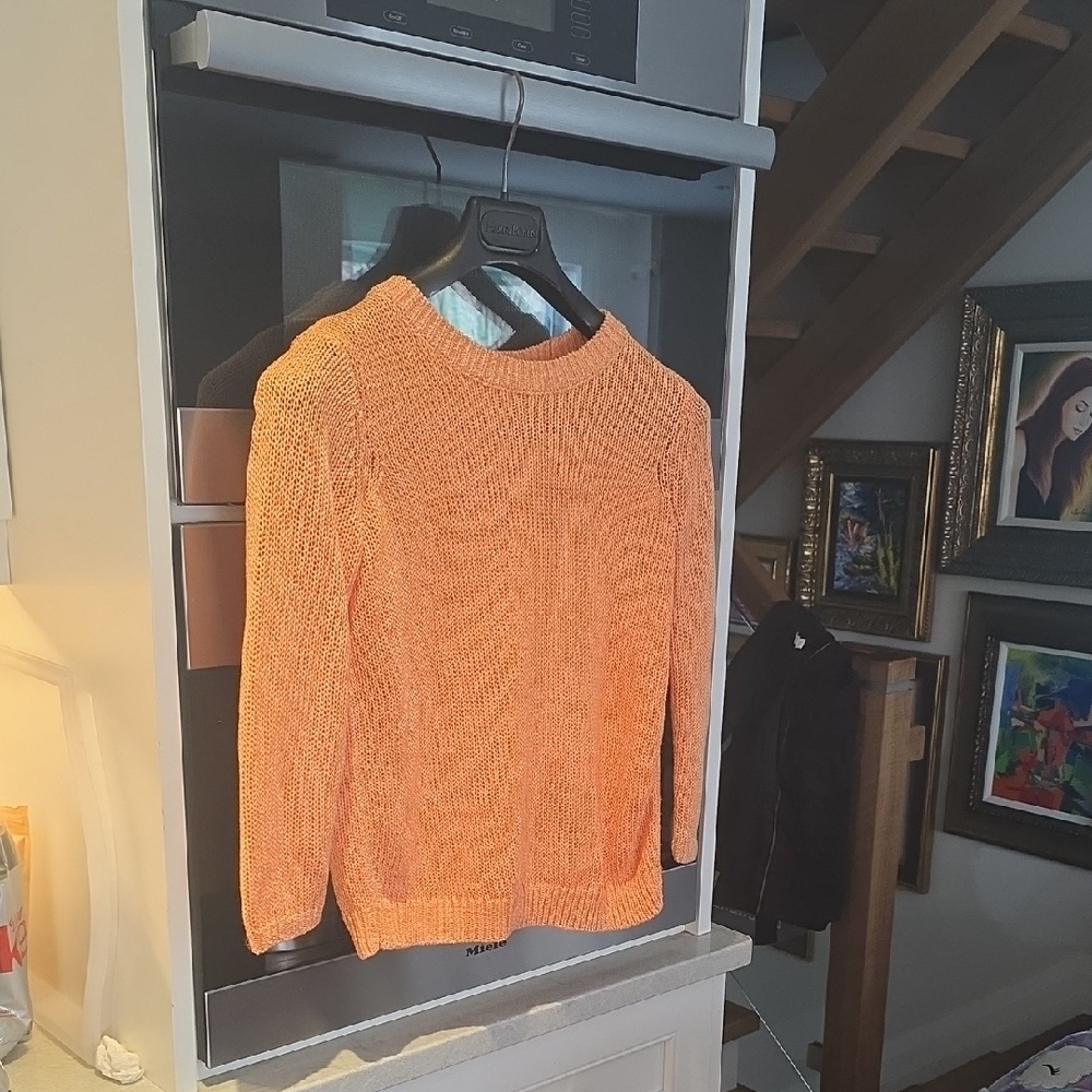 Club Monaco Xs  Apricot Knit Sweater